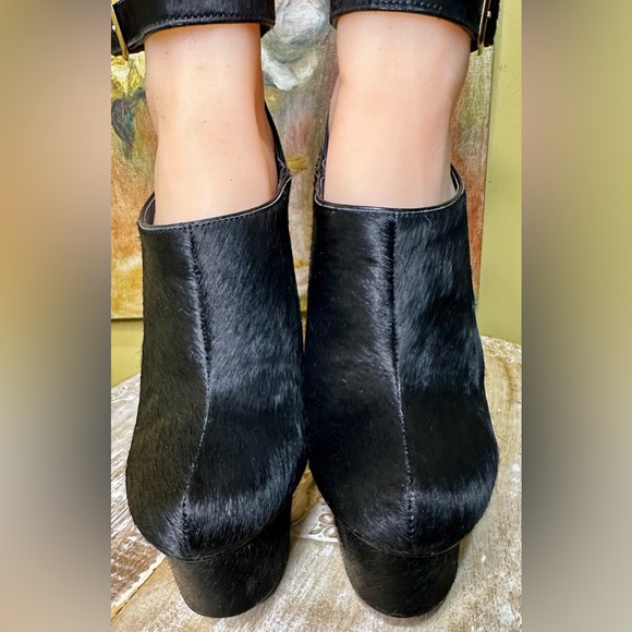 NWT London Trash “Wynne” Pony Hair Platform/Shootie with Ankle Strap. Size 7.5 - Picture 4 of 9